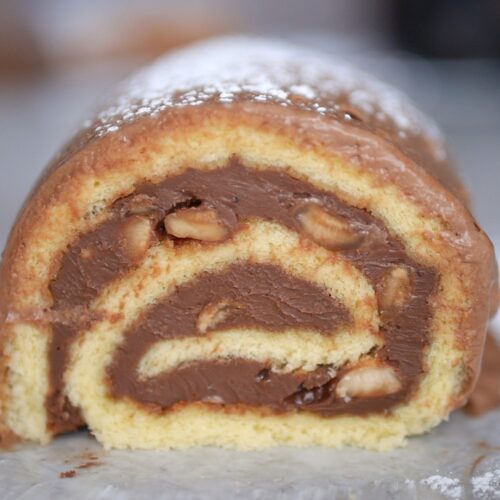 Hazelnut and chocolate Bûche De Noël (Yule log) The Pastry Nerd